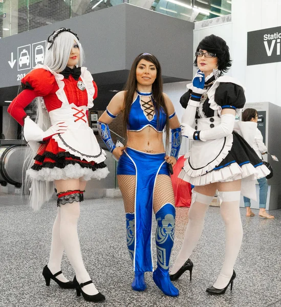 Montreal Quebec Canadá Julio 2019 Comiccon Tres Cosplayers Trasfondo Desaturado — Foto de Stock