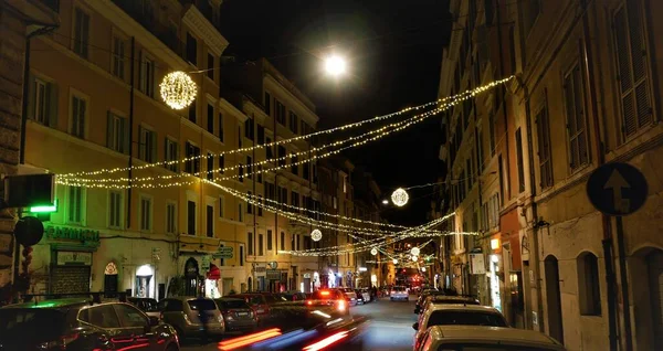 Rome Italien December 2018 Dei Serpenti Med Julbelysning Natt — Stockfoto