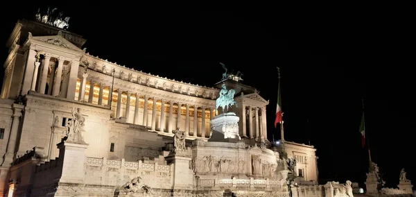 Roma Itália Dezembro 2018 Altare Della Patria Altar Pátria Noite — Fotografia de Stock