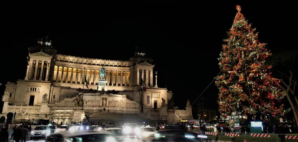 Roma Itália Dezembro 2018 Árvore Natal Famosa Spelacchio Noite Altare — Fotografia de Stock