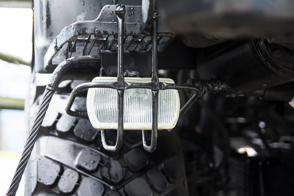 Askeri teçhizat. Kamaz, büyük tekerlek farı.