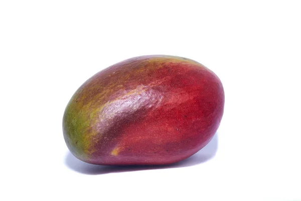 Beyaz Arka Planda Egzotik Meyveler Mango — Stok fotoğraf