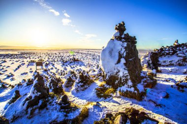 Laufskalavarda, Route 1 yan sokakta iyi şanslar için taş cairn oluşturma konumu, ya da Çevre Yolu, Güney İzlanda.