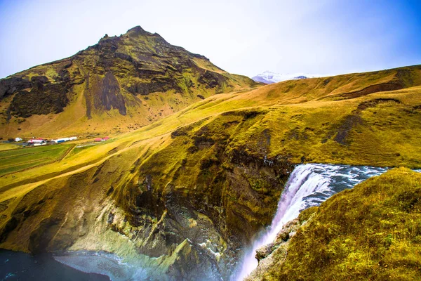 斯科加福斯 位于冰岛南部斯科加河上的瀑布 位于前海岸线的悬崖上 — 图库照片