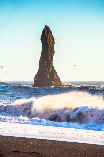 Haidrangur Mjoidrangur Skessudrangur One Troll Basalt Sea Stacks Form Reynisdrangar — Stock Photo, Image