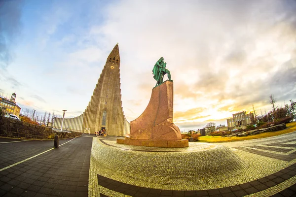 Рейк Явік Ісландія Листопада 2017 Вид Вулицю Халгрімскікха Сутінкового Неба — стокове фото