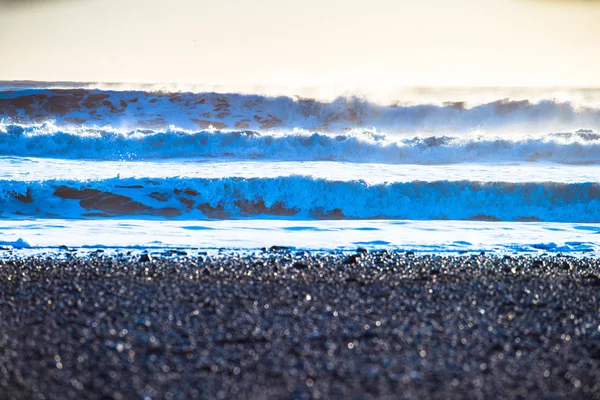 アイスランド最南端の村 ヴィク Vik Myrdal の黒い砂浜 — ストック写真