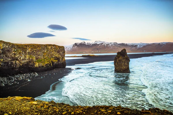 Kirkjufjara Beach Black Sand Beach High Cliffs Dyrholaey South Coast — Stock Photo, Image