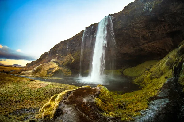 Seljalandsfoss Vízesés Egy Kis Barlang Mögött Dél Régió Izland Része — Stock Fotó