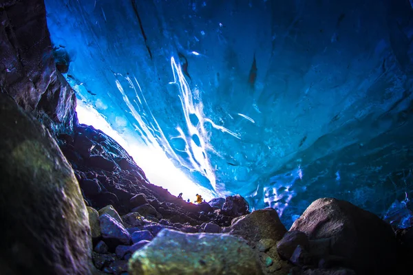 Ice Barlang Télen Gleccseren Megalkotott Természeti Jelenségek Amelyek Gleccseren Keresztül — Stock Fotó