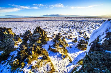 Laufskalavarda, Route 1 yan sokakta iyi şanslar için taş cairn oluşturma konumu, ya da Çevre Yolu, Güney İzlanda.