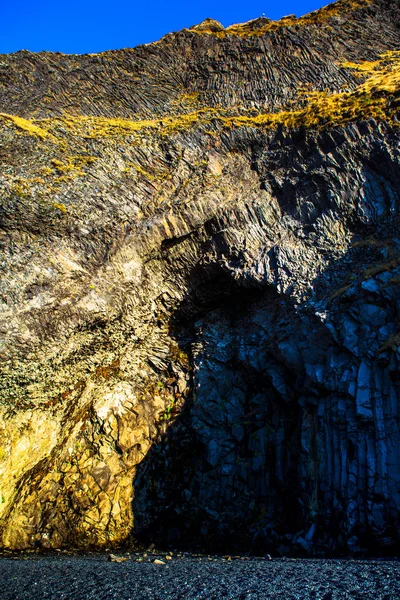 Reynisfjall Гора Базальтовим Колоною Reynisfjara Пляжі Південному Узбережжі Ісландії — стокове фото