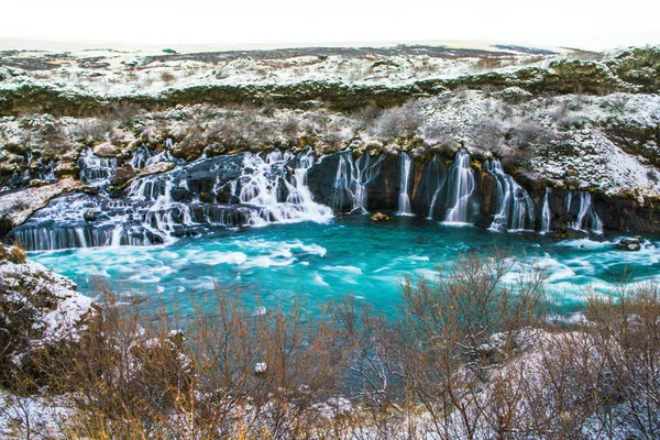 Hraunfossar Egy Vízesés Folyó Felett Hallmundarhraun Láva Mező Alatt Gleccser — Stock Fotó