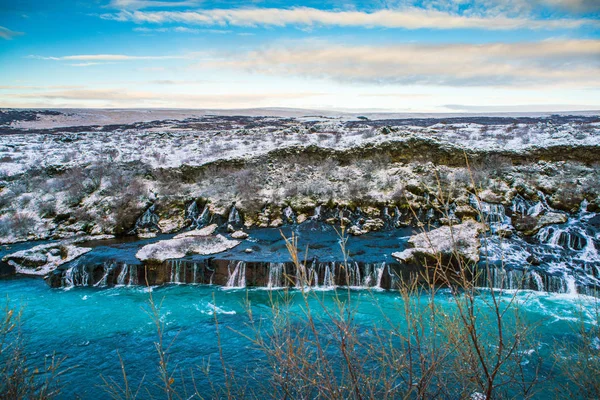 Hraunfossar Egy Vízesés Folyó Felett Hallmundarhraun Láva Mező Alatt Gleccser — Stock Fotó