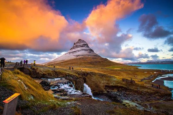 Kirkjufell Islandés Montaña Iglesia Una Montaña 463 Altura Costa Norte — Foto de Stock