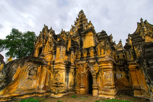 Maha Aungmye Bonzan klooster — Stockfoto