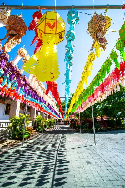 Wat Phra che Hariphunchai — Foto Stock