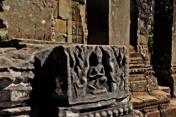柬埔寨暹粒Angkor Thom Great City Bayon寺的Bas Relief — 图库照片