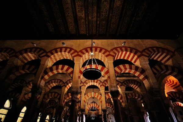Колонны Интерьер Мечети Собор Кордовы Mezquita Catedral Crdoba Собор Успения — стоковое фото