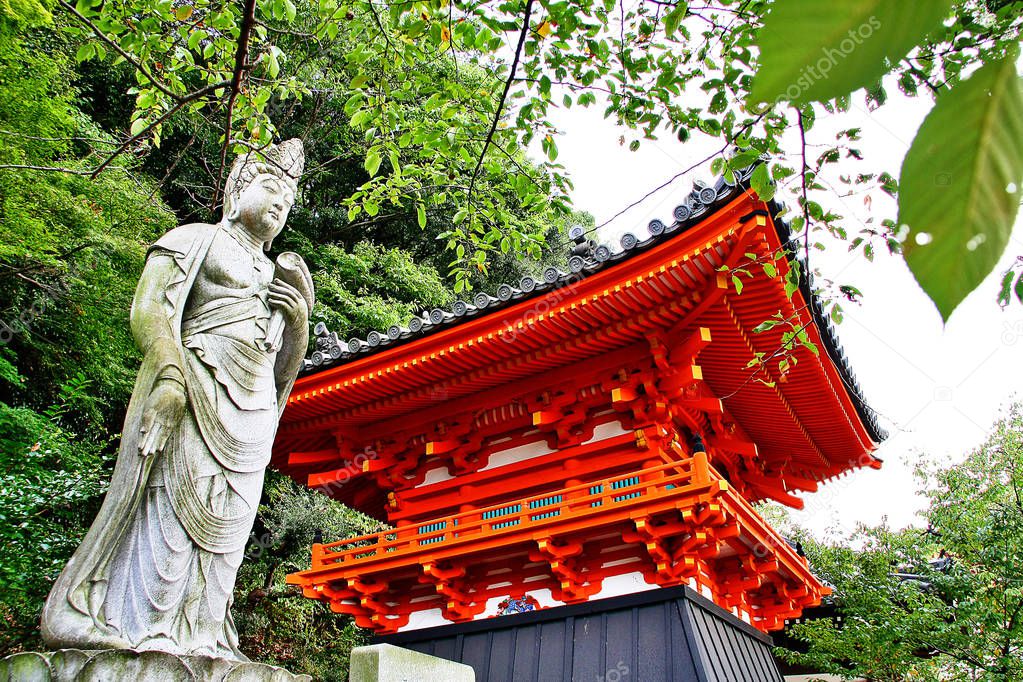 Bell tower (Shoro) and Kannon statue of Kimiidera (Kimii-ji Temple or Kimiisangohoji Gokokuin), Wakayama, Wakayama Prefecture, Kansai region, Japan