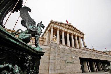 Avusturya Parlamento Binası (Parlamentsgebaude veya das Parlament) Ringstrasse bulvarı üzerinde ilk ilçe Innere Stadt, Viyana (Wien), Avusturya (Osterreich)