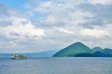 Toya Gölü Sahnesi (Toya-ko) ve Nakajima Adası Shikotsu-Toya Ulusal Parkı, Abuta Bölgesi, Iburi Bölgesi, Hokkaido, Japonya