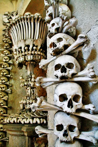 Böhmen Kutna Hora Tschechische Republik Mai 2011 Dekorative Menschliche Knochen — Stockfoto