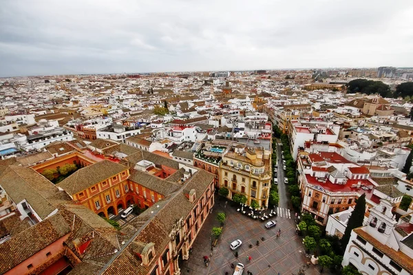 Plaza Virgen Los Reyes Seen Giralda Giralda Bell Tower Seville — Stockfoto