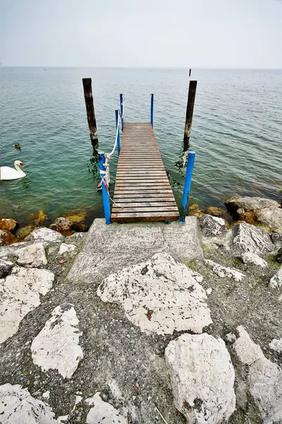 Lago Muelle Italia —  Fotos de Stock