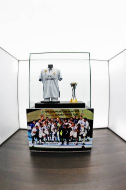 Madrid, İspanya - 17 Mart 2017 - Santiago Bernabu Stadyumu Tarih Odası (Estadio Santiago Bernabu), Real Madrid 'in ev sahibi stadyumu.