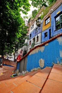 Hundertwasserhaus, Kegelgasse ve Lowengasse, Viyana, Avusturya köşesinde Landstrasse bölgesinde, Avusturyalı sanatçı Friedensreich Hundertwasser fikir ve kavramı sonra inşa edilmiş apartman