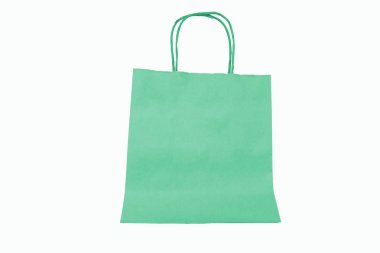 Beyaz arka plan üzerinde izole renkli kağıt çanta