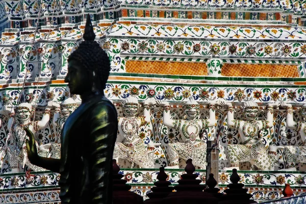 Buddha Statue Prang Wat Arun Ratchawararam Ratchawaramahawihan Temple Dawn Wat — Fotografia de Stock