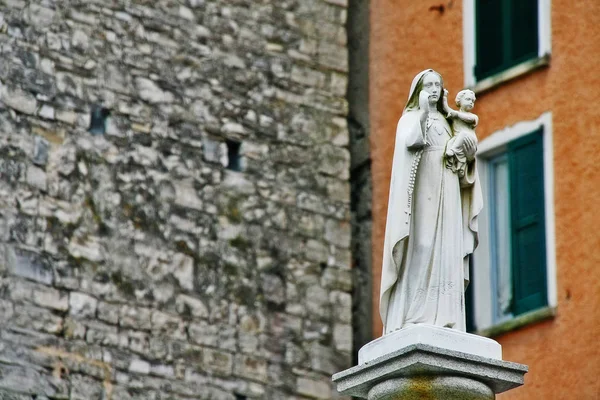 Lombardia Região Como Itália Março 2010 Estátua Virgem Maria Com — Fotografia de Stock