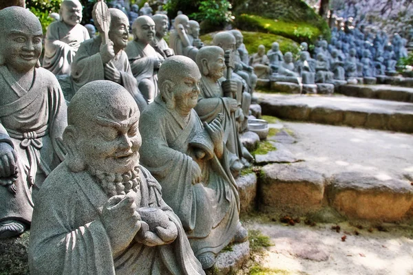 September 2009 Small Buddhist Statues Stairs Daish Temple Daisy Mount — 图库照片