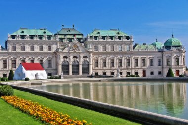 Üst Belvedere tarihi yapı kompleksinin bir Barok parkta iki Barok saray (Yukarı ve Aşağı Belvedere) oluşur, Viyana (Wien), Avusturya (Osterreich)