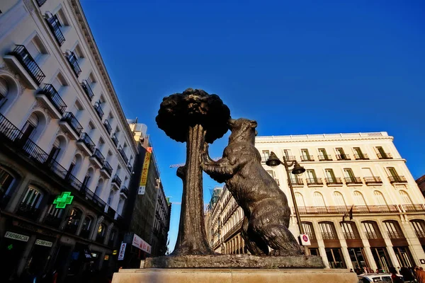 Madrid Spanya Mart 2017 Ayı Çilek Ağacı Heykeli Estatua Del — Stok fotoğraf