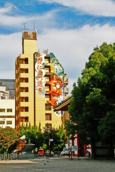 名古屋 愛知県 2009年9月11日 名古屋市中心部の大須観音寺 宝正院 近くのアパートの壁に日本美術 — ストック写真