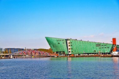 Amsterdam, Hollanda - 04 Mayıs 2016 - Amsterdam NEMO Bilim Merkezi, Amsterdam Denizcilik Müzesi.
