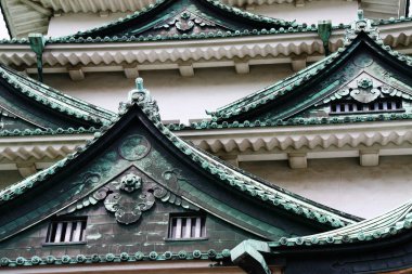 Nagoya kalesinin çatısı, Nagoya-shi'de Japon tarzı kale, Chubu bölgesi, Aichi ili, Japonya