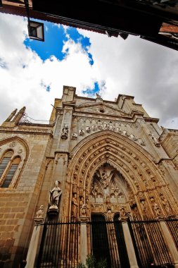 Toledo Başpiskoposu Aziz Meryem Katedrali 'nin (Katedral Primada Santa Maria de Toledo) Puerta de los Leones (Aslanların Kapısı), Toledo, Kastilya-La Mancha, İspanya