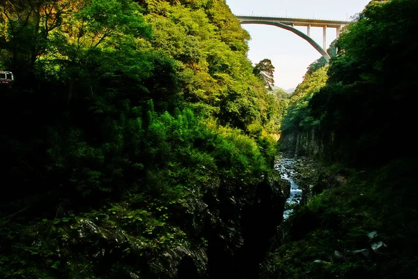 Takachiho Gorge Een Smalle Kloof Die Door Rots Wordt Geknipt — Stockfoto