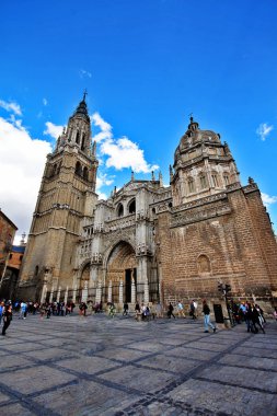 Toledo, Kastilya-La Mancha, İspanya - 12 Mart 2017 - The Primat Cathedral of Saint Mary of Toledo (Katedral Santa Mara de Toledo), Dives Toletana (Latince 'de Zengin Toledan))