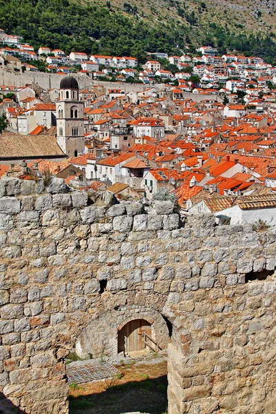 Dubrovnik Eski kenti Fransisken Kilisesi ve Manastırı Çan kulesi, Unesco Dünya Mirası, Dubrovnik-Neretva İlçesi, Dalmaçya bölgesi, Hırvatistan