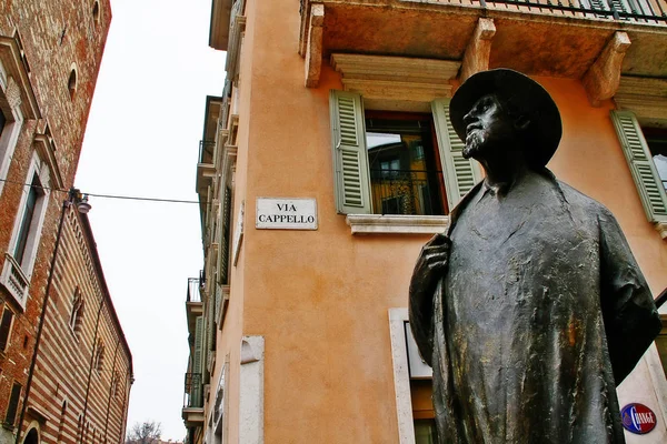 Venetien Verona Italien März 2010 Statue Des Italienischen Dichters Berto — Stockfoto