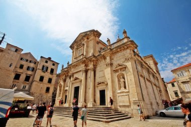 Dubrovnik-Neretva İlçesi, Dalmaçya bölgesi, Hırvatistan - 26 Haziran 2017 - Meryem Ana Katedrali veya Dubrovnik Katedrali, Roma Katolik katedrali ve Dubrovnik Piskoposluğu'nun merkezi