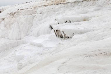 Antik Hierapolis 'te doğal kireçtaşı terasları, veya Pamukkale, Türkiye.
