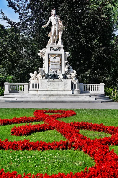 Вольфганг Амадей Моцарт Статуя Бурггартен Суд Гарден Колишній Палацовий Сад — стокове фото