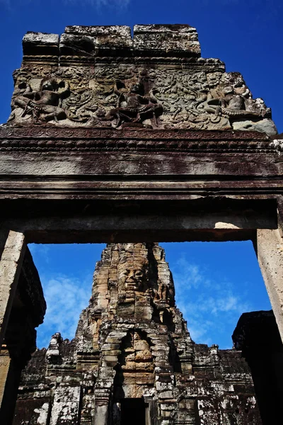 Gezicht Toren Van Bayon Ontworpen Gelijkenis Met Koning Jayavarman Vii — Stockfoto