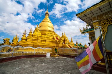 Kuthodaw Pagoda